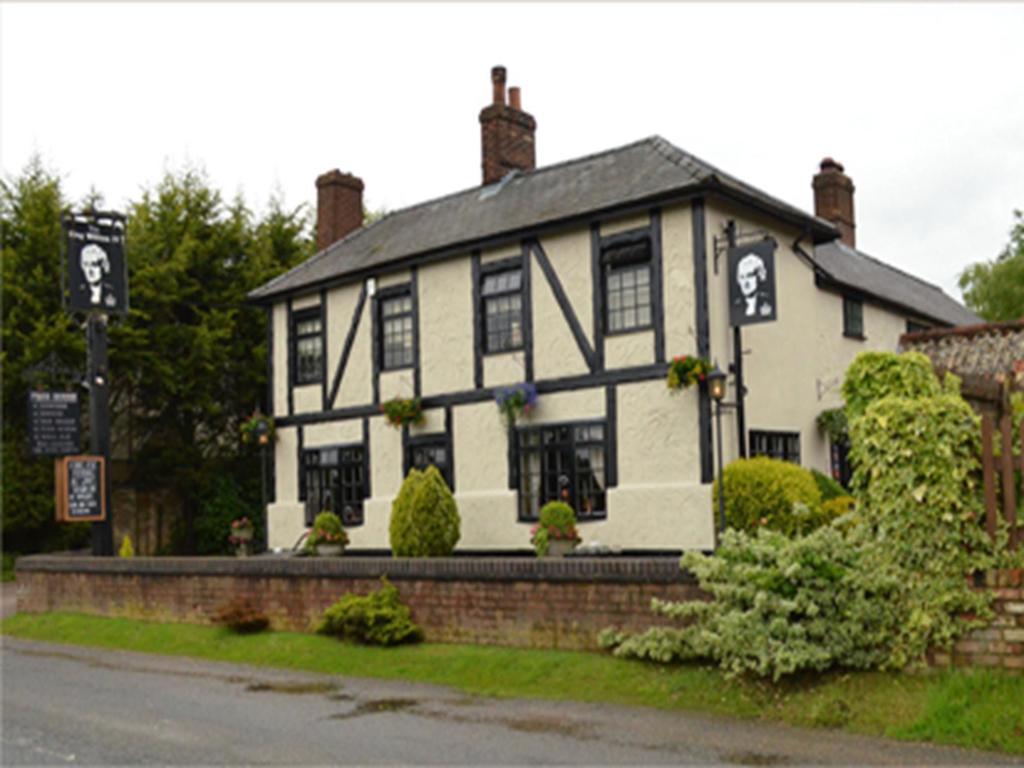 The King William IV Bed & Breakfast Royston Exterior photo